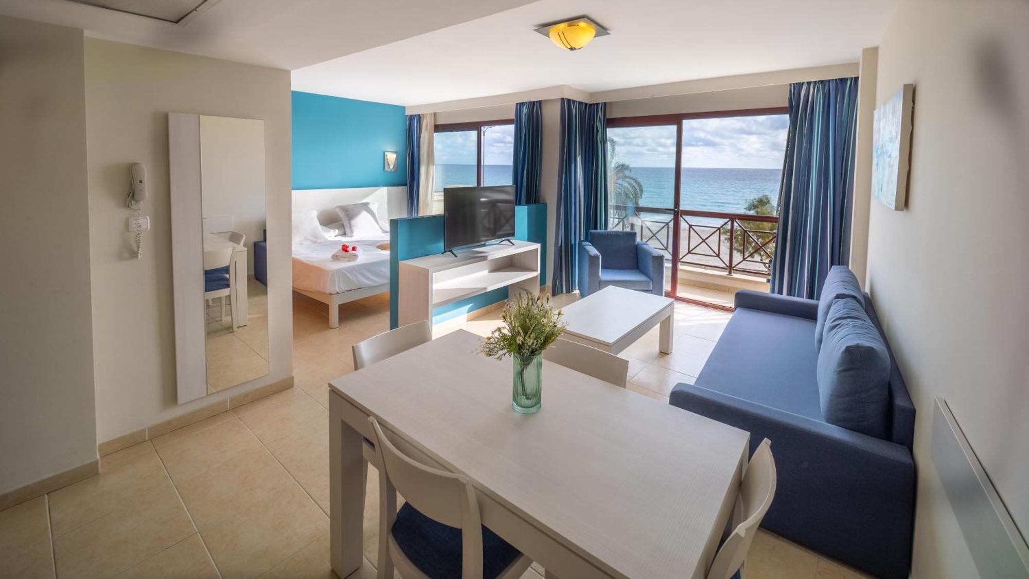 Prope Mare Apartamentos Кала Миллор Экстерьер фото